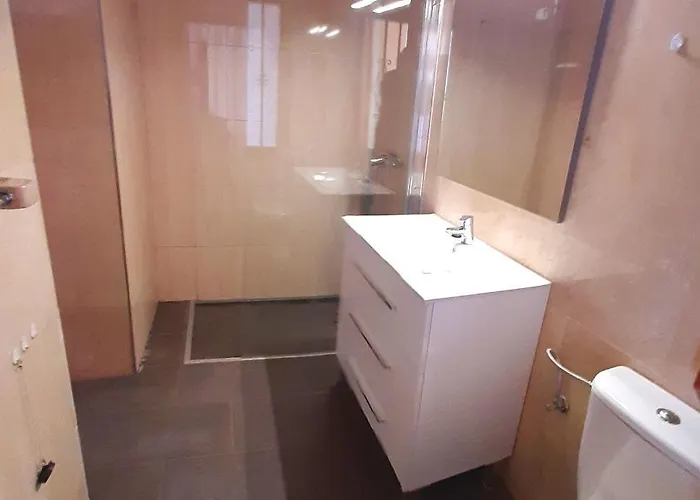 Wdb4 Windsor Danka Apartment